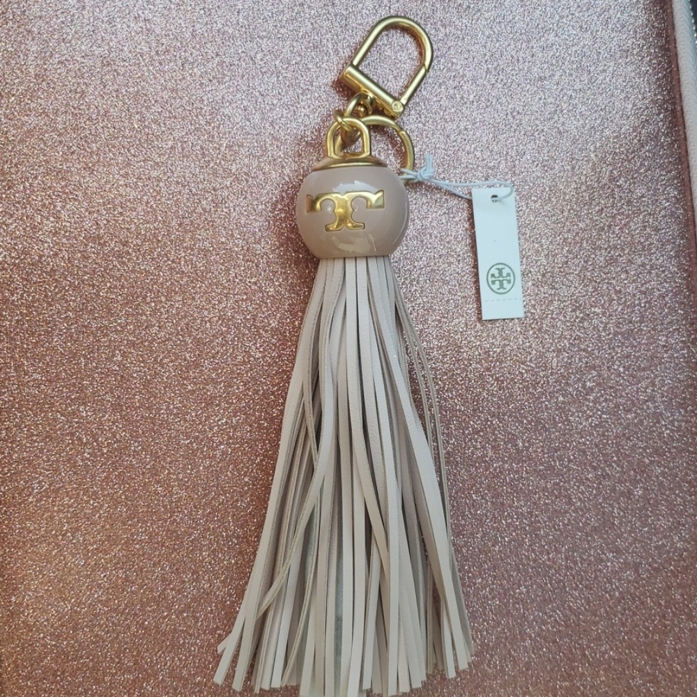 Tory Burch charging tassel fob
